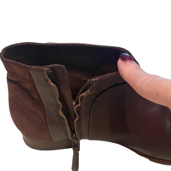 COLE HAAN "Allen Bootie" Women's Ankle Boot, 7B, Color Chestnut Brown, Leather - Picture 7 of 9